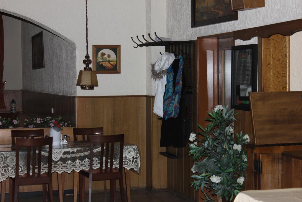 Airport-Hotel Zum Taubengrund Kelsterbach Dış mekan fotoğraf