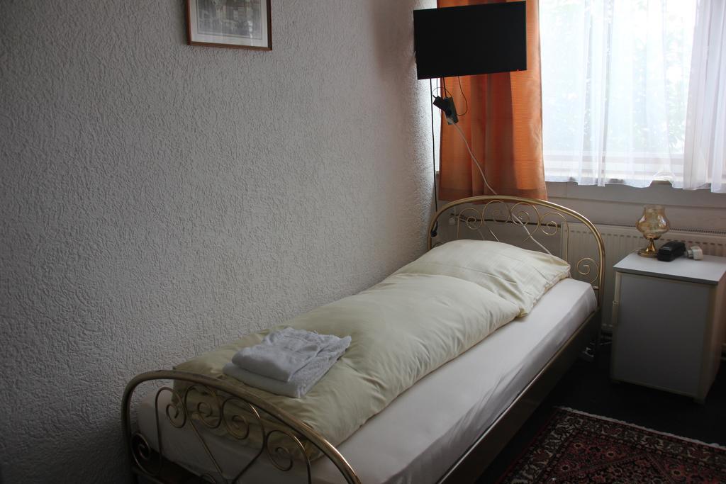 Airport-Hotel Zum Taubengrund Kelsterbach Dış mekan fotoğraf