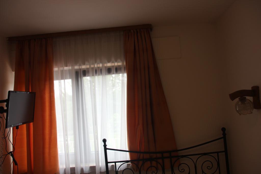 Airport-Hotel Zum Taubengrund Kelsterbach Dış mekan fotoğraf